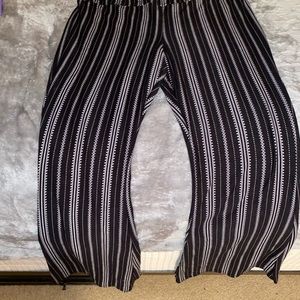 Bundle for @idadooley vs pink l/xl set& xxl flare pants